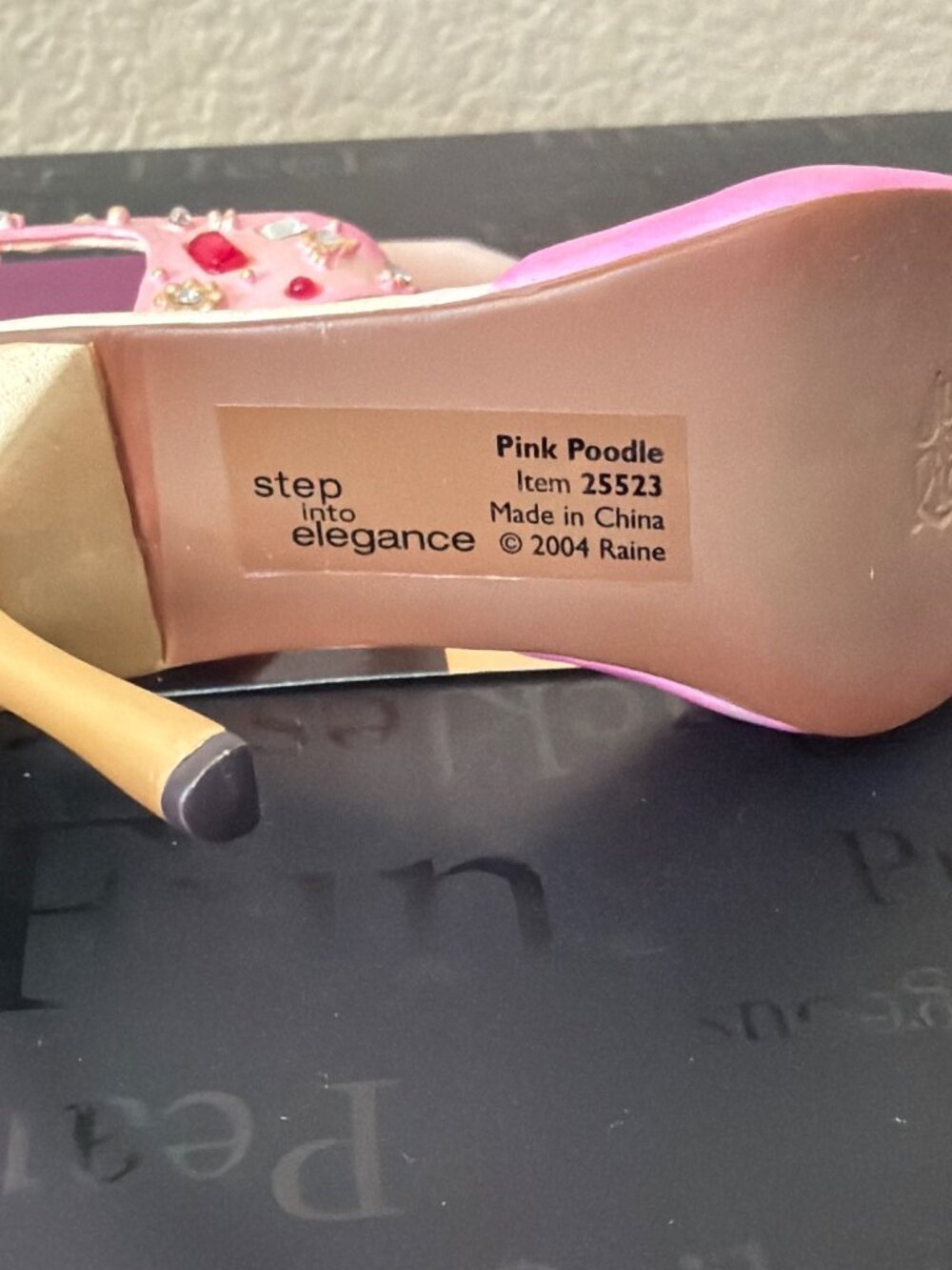 2004 Just the Right Shoe by Raine “Pink Poodle” Mini Shoe Figurine #25523 NEW - Picture 9 of 11